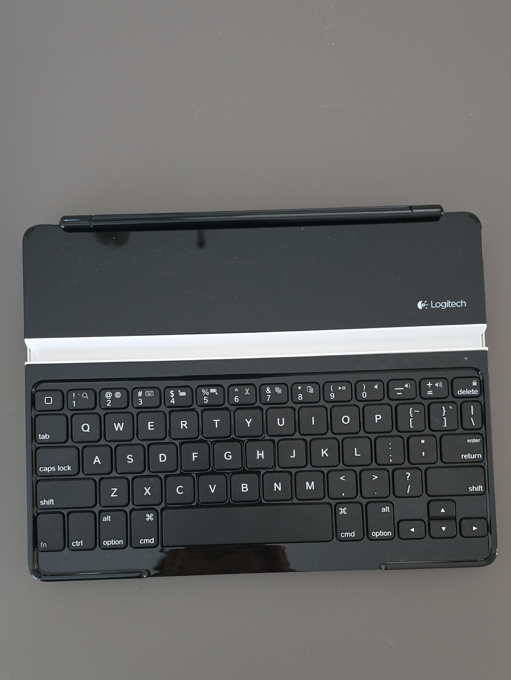 Logitech 920-006912 Type+ Case with Integrated Keyboard for iPad Air 2 - Black
